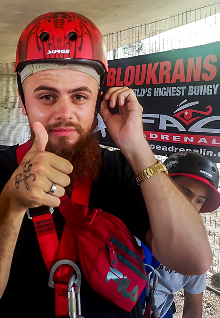 Pasella bungee saam met Loufi